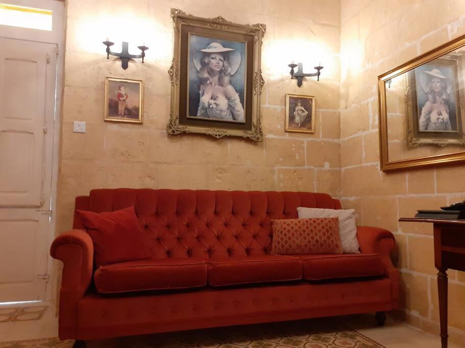 Cozy Corner House In Valletta - Authentic! Luaran gambar