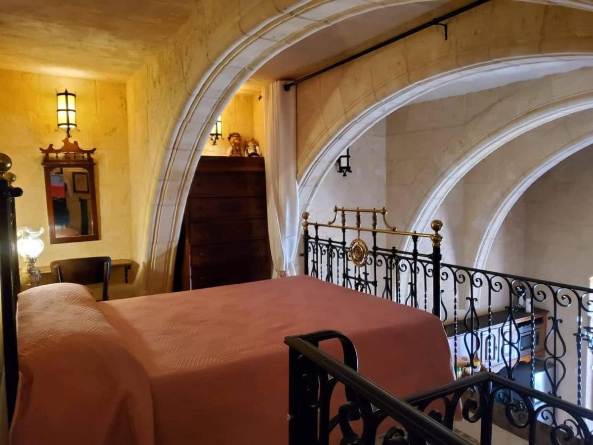 Cozy Corner House In Valletta - Authentic! Luaran gambar