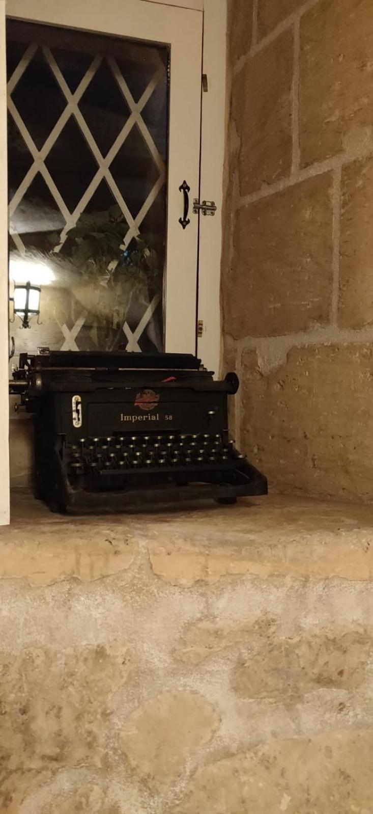 Cozy Corner House In Valletta - Authentic! Luaran gambar