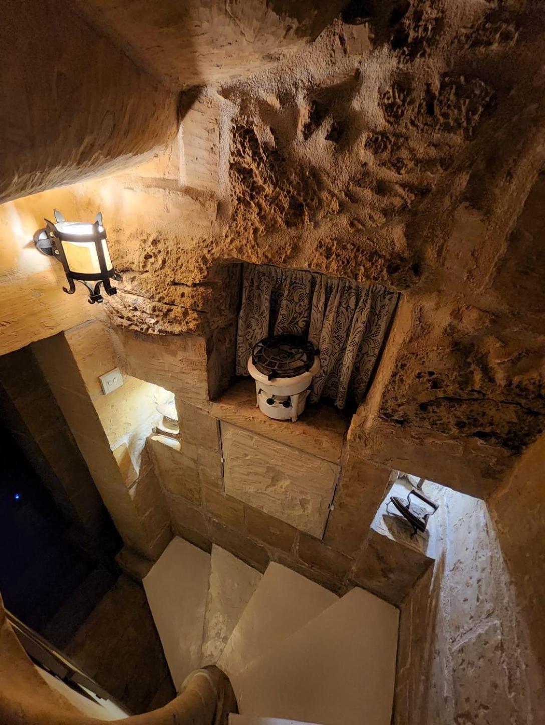 Cozy Corner House In Valletta - Authentic! Luaran gambar