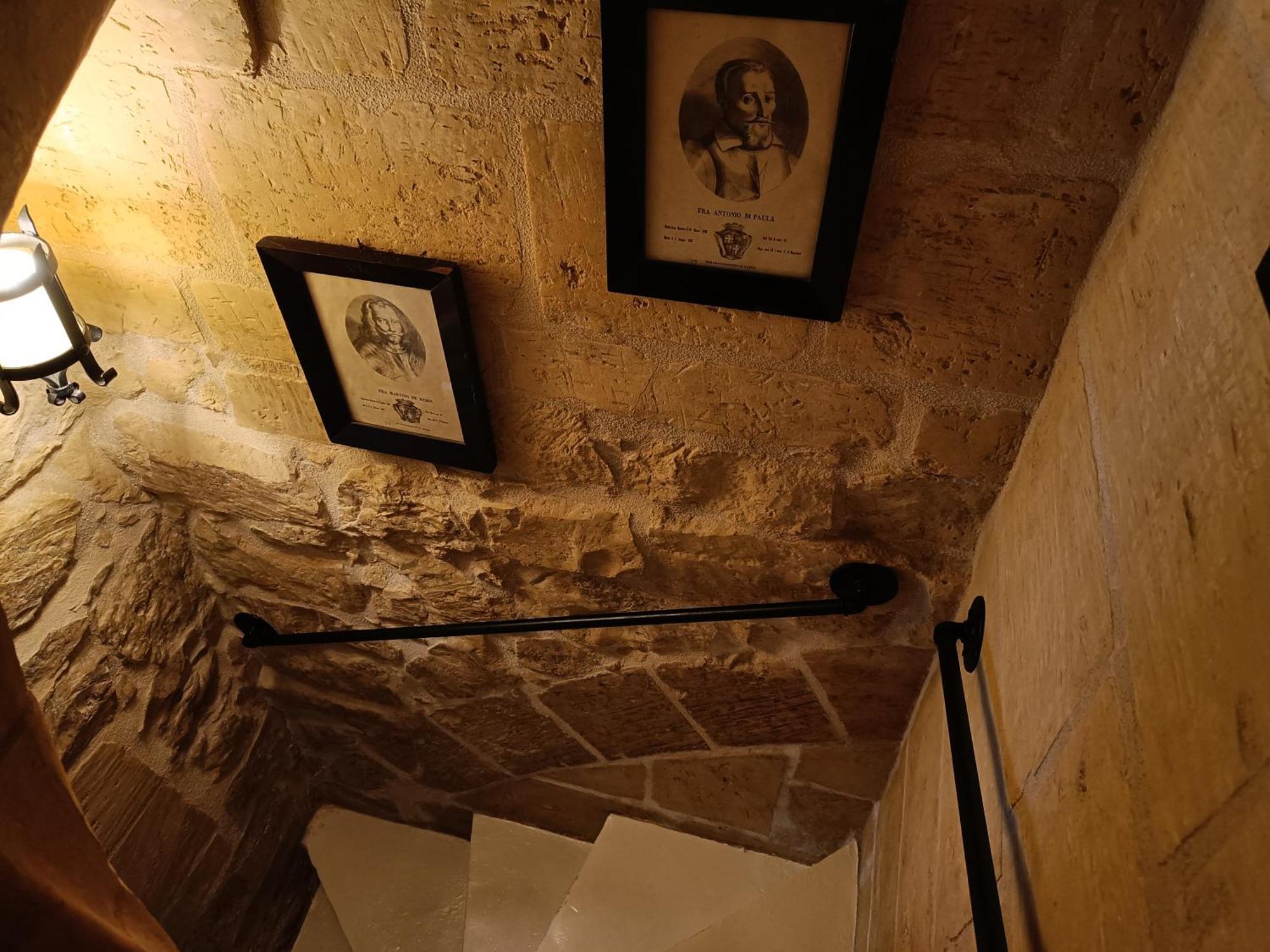 Cozy Corner House In Valletta - Authentic! Luaran gambar